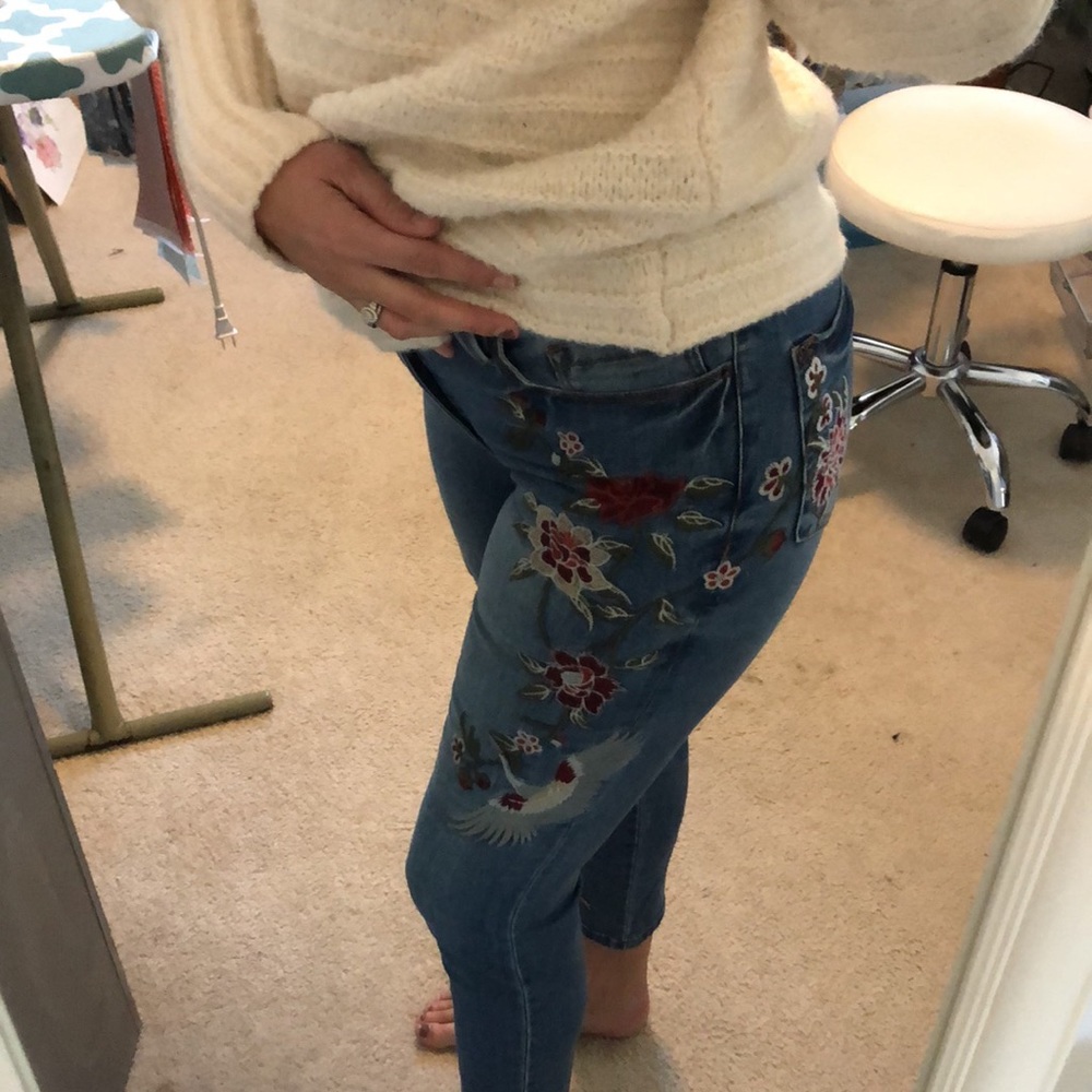 Embroider Jeans - Picture 7 of 7